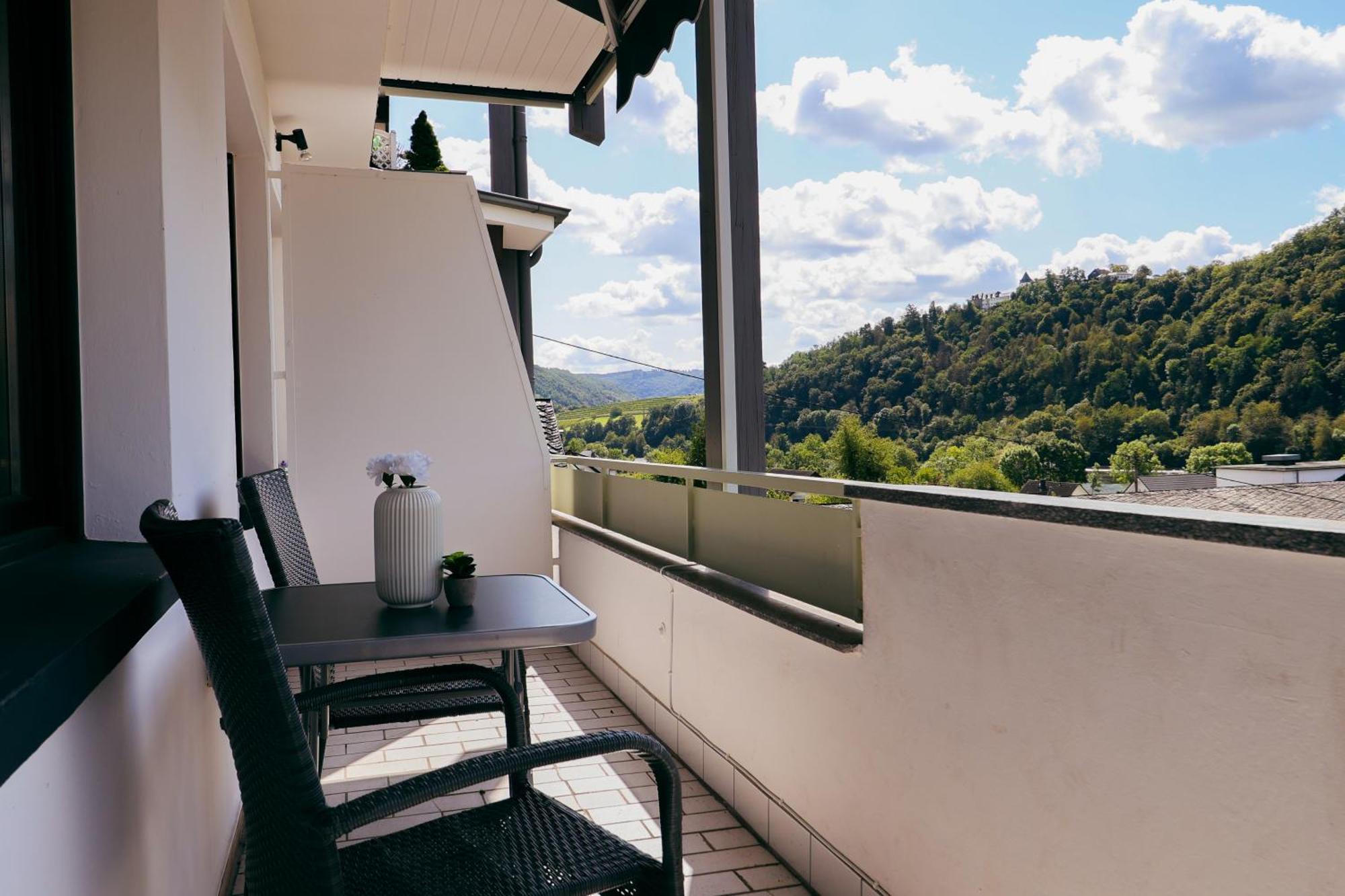 Moderne Fewo Sky Netflix Terrasse Burgblick Boxspringbett Waschtrockner 布莱 外观 照片